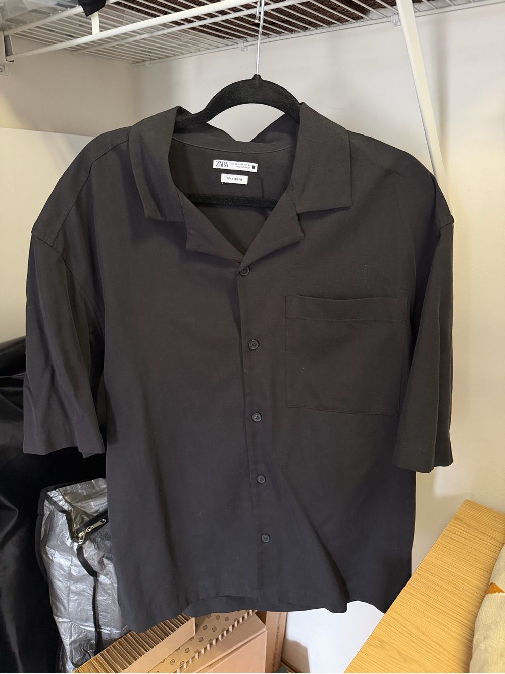 ZARA Black Short-Sleeve Casual Button-Down Shirt